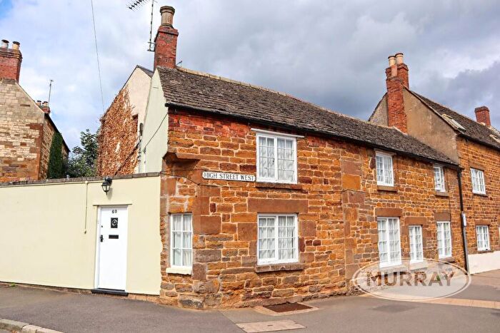 3 Bedroom Cottage For Sale In High Street West, Uppingham, Rutland, LE15