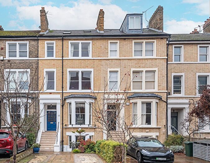 6 Bedroom Detached House For Sale In Friars Stile Road, Richmond, TW10