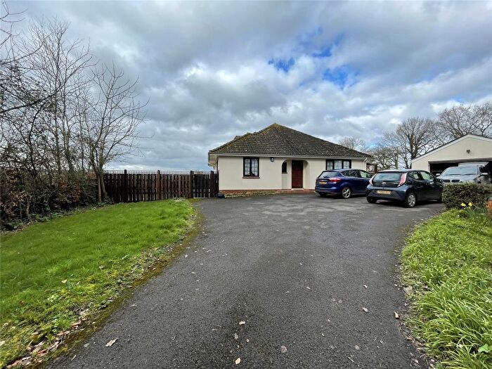4 Bedroom Bungalow To Rent In Durleigh Hill, Bridgwater, TA5