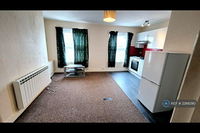 1 Bedroom Flat To Rent In Bedford Road, Reading, RG1