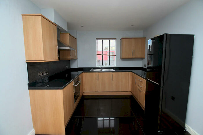 1 Bedroom Apartment To Rent In Dock House, Dock Street, HU1
