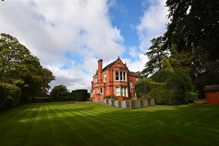 2 Bedroom Flat To Rent In St. Bernards Road, Solihull, B92