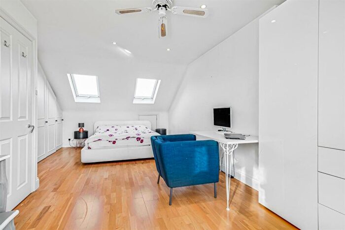 4 Bedroom Terraced House To Rent In Palmerston Road, East Sheen, SW14