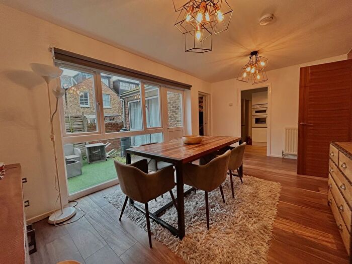 2 Bedroom Property To Rent In Cranham Terrace, Oxford, OX2