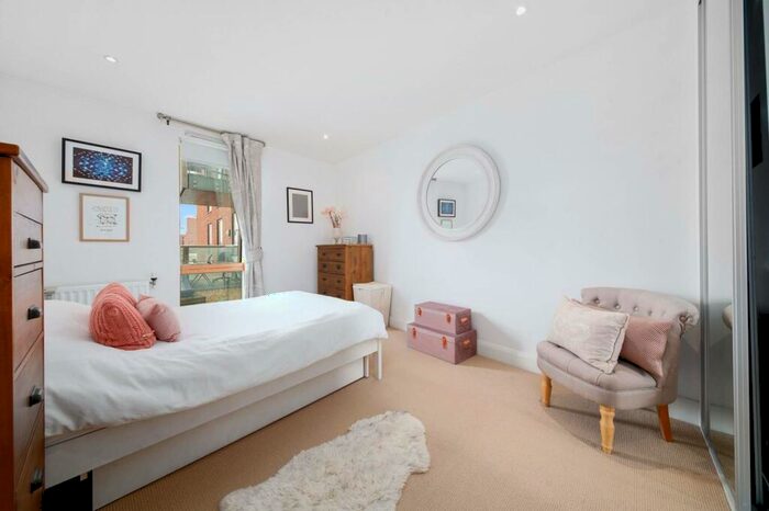 1 Bedroom Flat For Sale In Barry Blandford Way, Mile End, London, E3