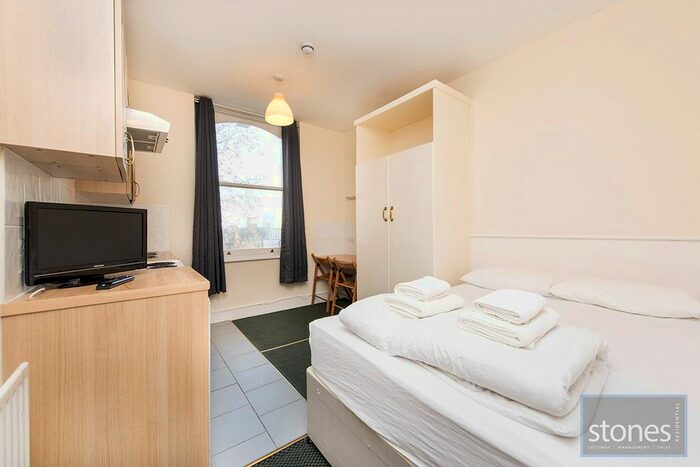 Studio To Rent In Belsize Avenue, London, NW3