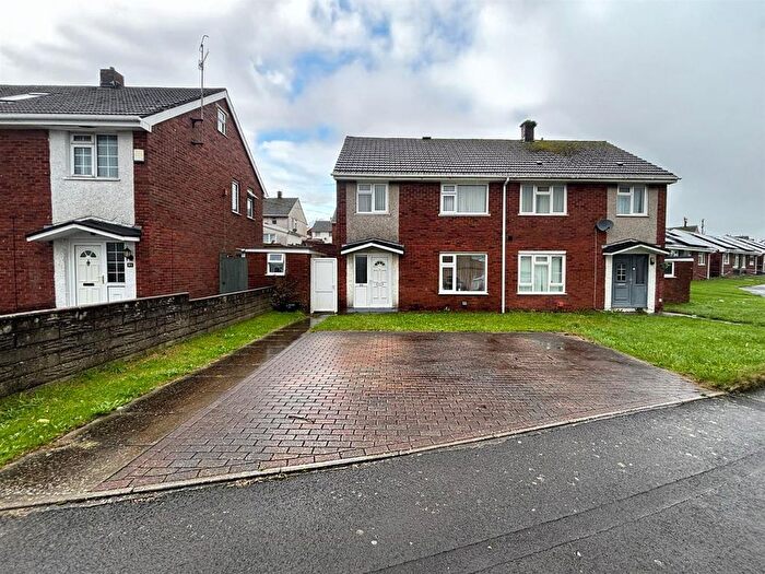 3 Bedroom Semi Detached House For Sale In Penyfan Road, Llanelli, SA15