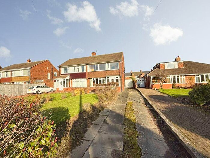 3 Bedroom Semi Detached House For Sale In Halton Drive, Newcastle Upon Tyne, NE13