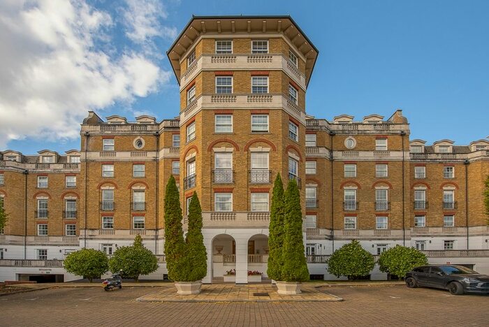 3 Bedroom Flat To Rent In Chapman Square, London, SW19