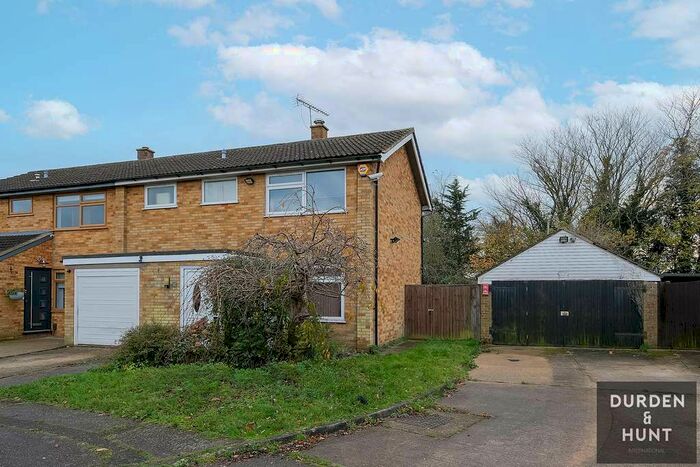 3 Bedroom Semi-Detached House For Sale In Woodland Way, Ongar CM5