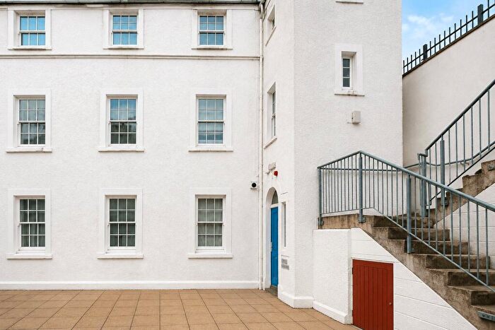 1 Bedroom Apartment To Rent In Queens Parade, City Centre, BS1