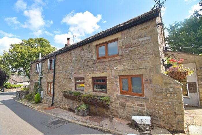2 Bedroom Detached House For Sale In Kettleshulme, High Peak, SK23