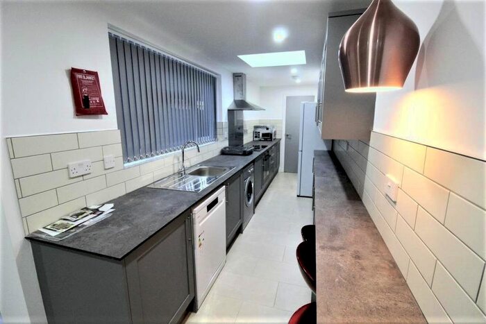 5 Bedroom Terraced House To Rent In Oxford Street, Coventry, CV1