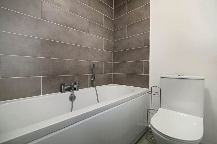 2 Bedroom End Of Terrace House To Rent In Marlborough Drive, Stourbridge, DY8