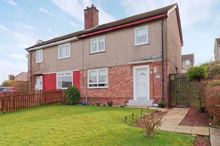 3 Bedroom Semi Detached House For Sale In Carsegreen Avenue, Paisley, PA2