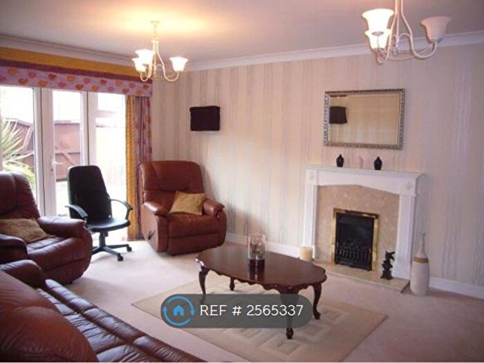 4 Bedroom Semi-Detached House To Rent In Kings Drive, Stoke Gifford, Bristol, BS34