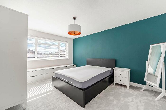 3 Bedroom Semi-Detached House To Rent In Wychwood Avenue, Edgware, HA8