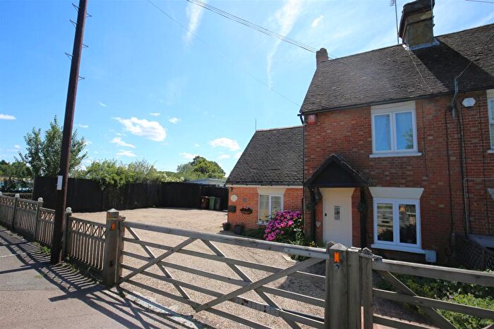 3 Bedroom End Of Terrace House For Sale In Headcorn Road, Sutton Valence, Maidstone, ME17