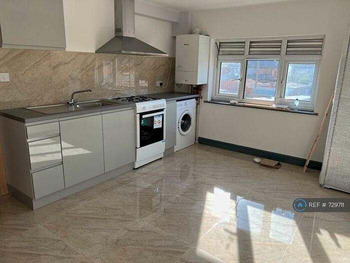 2 Bedroom Flat To Rent In Coventry Road, Yardley, Birmingham, B26