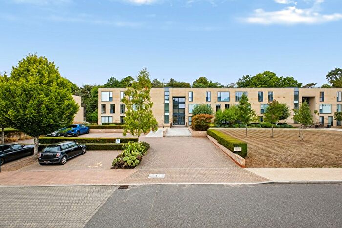 2 Bedroom Flat For Sale In Cliveden Gages, Taplow, Maidenhead, Buckinghamshire, SL6