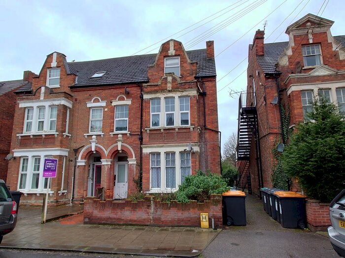 1 Bedroom Flat To Rent In St Michaels Road, Bedford, MK40