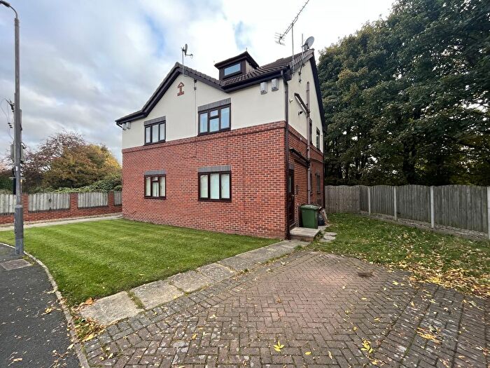 2 Bedroom Flat To Rent In Meadowfield Rise, Stanley, WF3