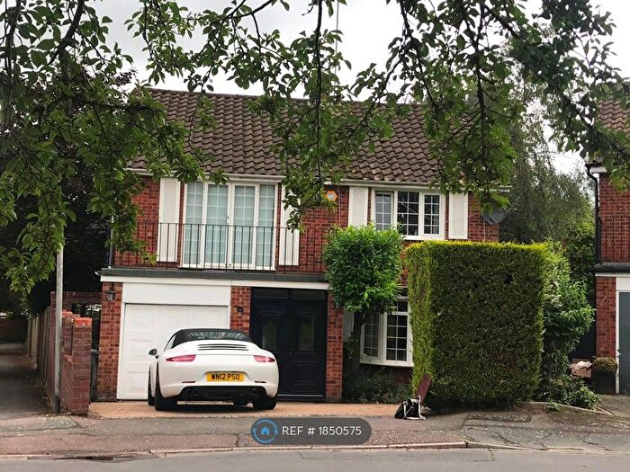 4 Bedroom Detached House To Rent In Mandeville Close, Watford, WD17