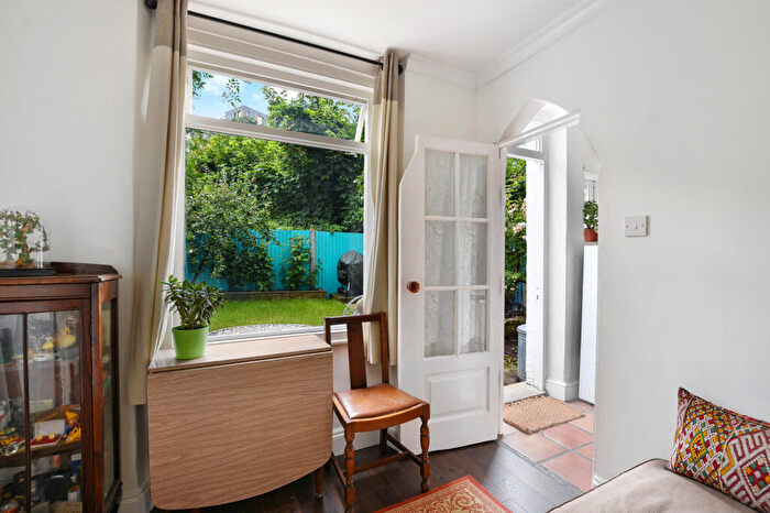 1 Bedroom Flat To Rent In Elswick Road, London, SE13