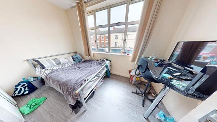 4 Bedroom House To Rent In Alfreton Road, Nottingham, NG7