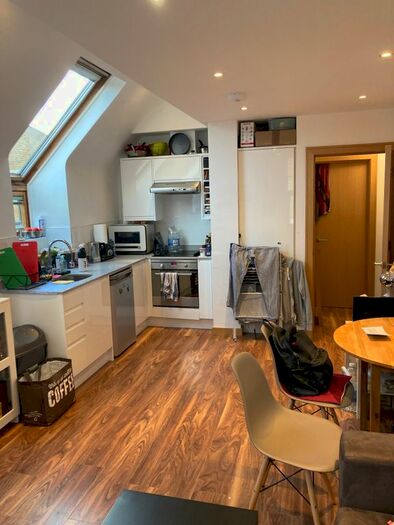1 Bedroom Flat To Rent In Hornsey Road, Holloway, Islington, North London, N7