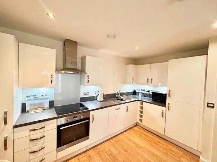 1 Bedroom Flat To Rent In Crown Drive, Romford, RM7