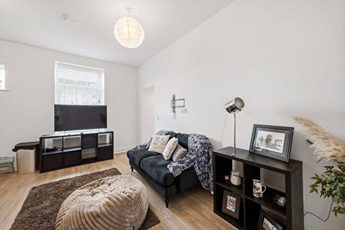 1 Bedroom Flat To Rent In Station Road, Strathaven, ML10