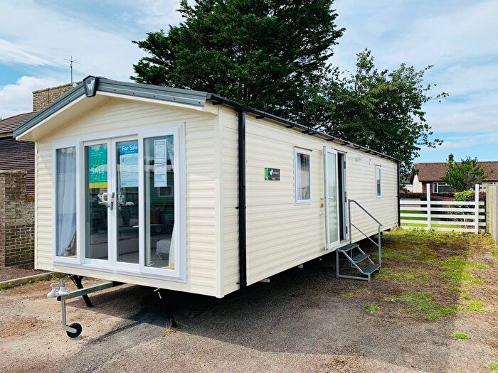 2 Bedroom Mobile/park Home For Sale In Silloth-On-Solway, CA7