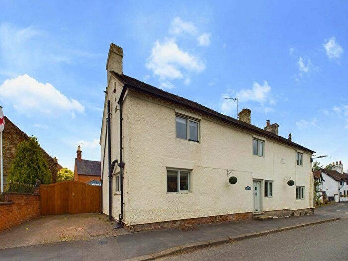 3 Bedroom Cottage To Rent In North View, Main Street, Kings Newton, DE73