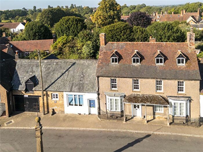 4 Bedroom Detached House For Sale In Banbury Street, Kineton, Warwick, Warwickshire, CV35