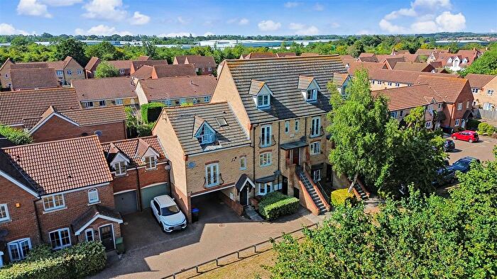 2 Bedroom Maisonette For Sale In Ridings Avenue, Great Notley, Braintree, CM77