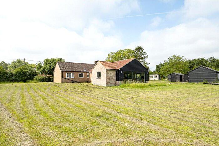 4 Bedroom Bungalow For Sale In Bury Road, Witcham, Ely, Cambridgeshire, CB6