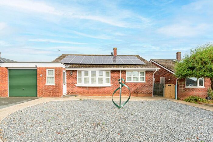 3 Bedroom Link Detached House For Sale In Bennett Road, Swanton Morley, NR20