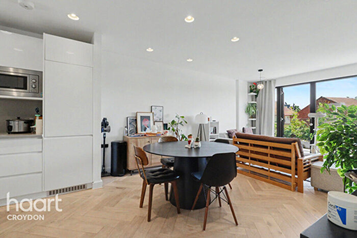 2 Bedroom Block Of Apartments For Sale In Bell Foundry Close, Croydon, CR0