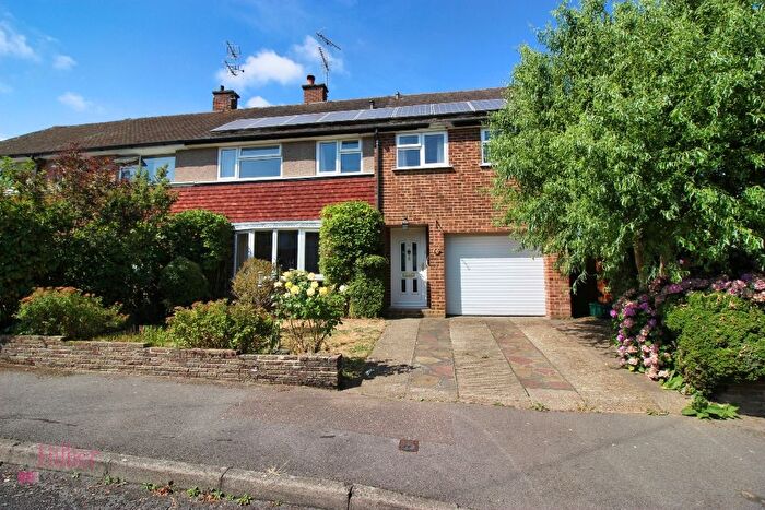 4 Bedroom Semi Detached House For Sale In Ascot Close, Borough Green, TN15