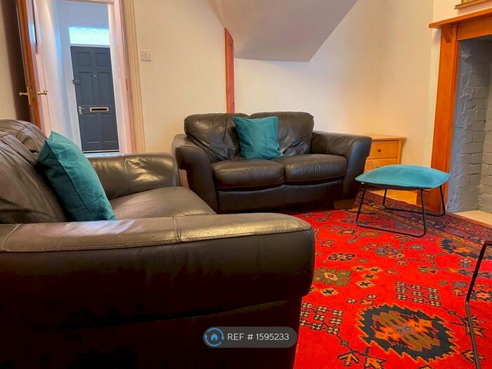 3 Bedroom End Of Terrace House To Rent In Terry Road, Coventry, CV1