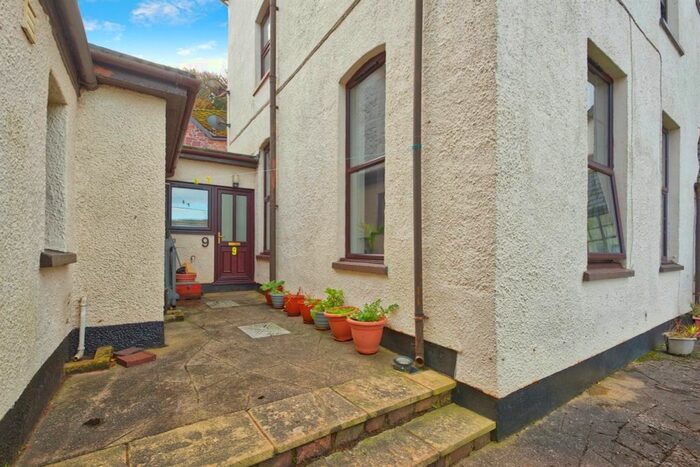 1 Bedroom Flat For Sale In Hopcott Road, Minehead, TA24