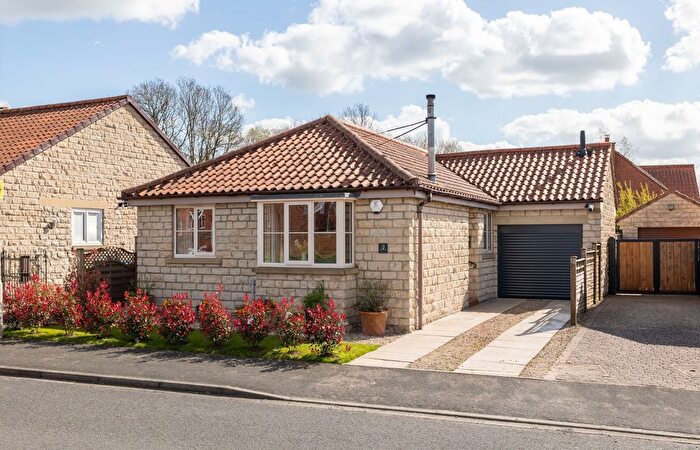 3 Bedroom Detached Bungalow For Sale In The Limes, Helmsley, York, YO62