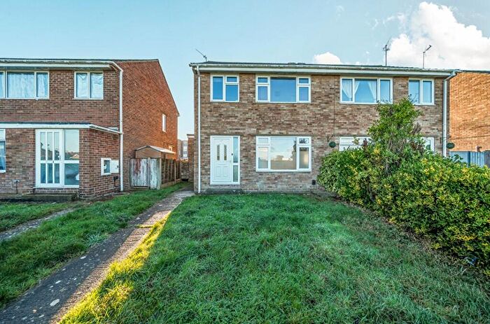 3 Bedroom Semi Detached House For Sale In Broadmead Walk, Nythe, Swindon, SN3