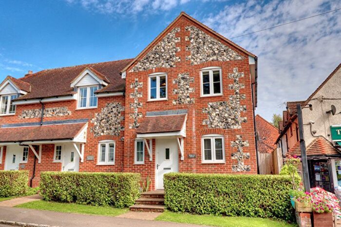 3 Bedroom End Of Terrace House For Sale In Chinnor Road, Bledlow Ridge, High Wycombe, HP14