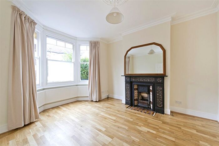 4 Bedroom Terraced House To Rent In Whellock Road, Chiswick, W4