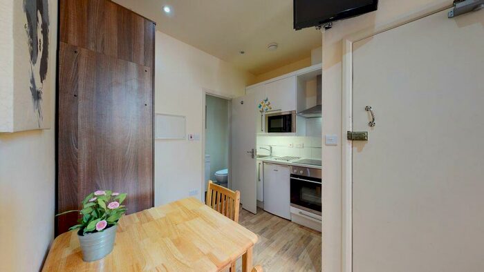 1 Bedroom Property To Rent In Ash Grove, London, NW2