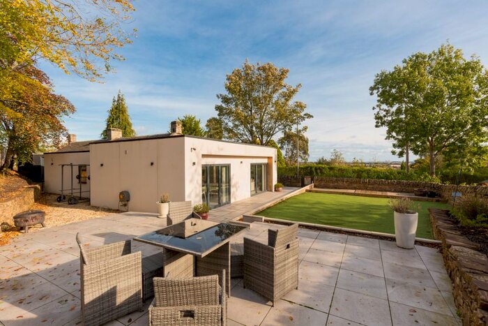 5 Bedroom Cottage For Sale In Heather Cottage, Hillend, EH10