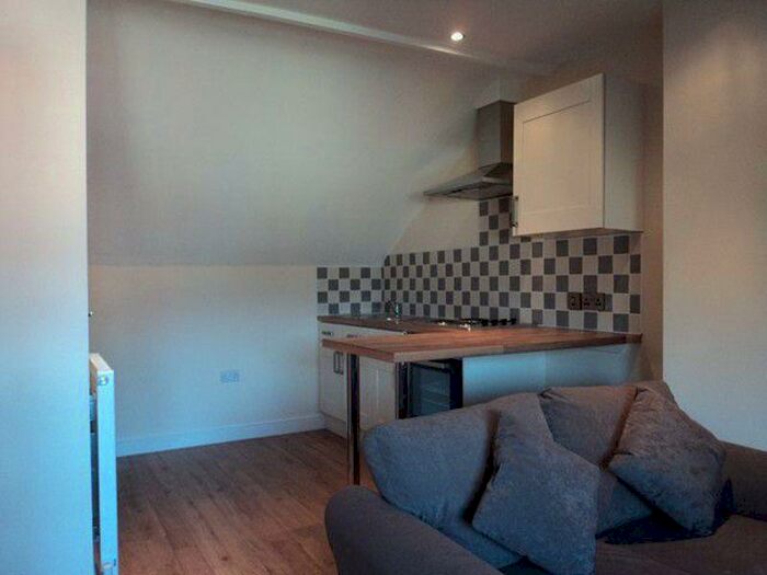 Detached House To Rent In Avondale Street, Lincoln, LN2