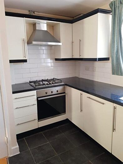 1 Bedroom Property To Rent In Sycamore Avenue, London, W5